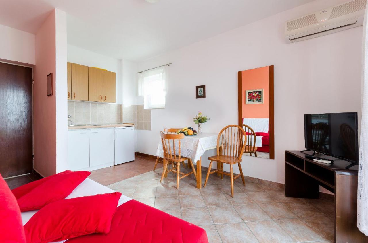Apartments Sime โลปาร์ ห้อง รูปภาพ